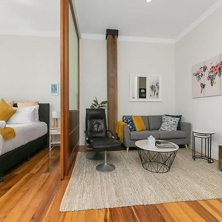 Spacious And Chic 1 Bedroom Central Apt With Pool And Gym! Auckland Exterior photo